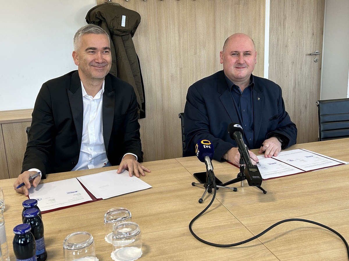 Podpis pogodbe za ureditev komunalne infrastrukture stanovanjskega naselja na območju OPPN Vile Široko