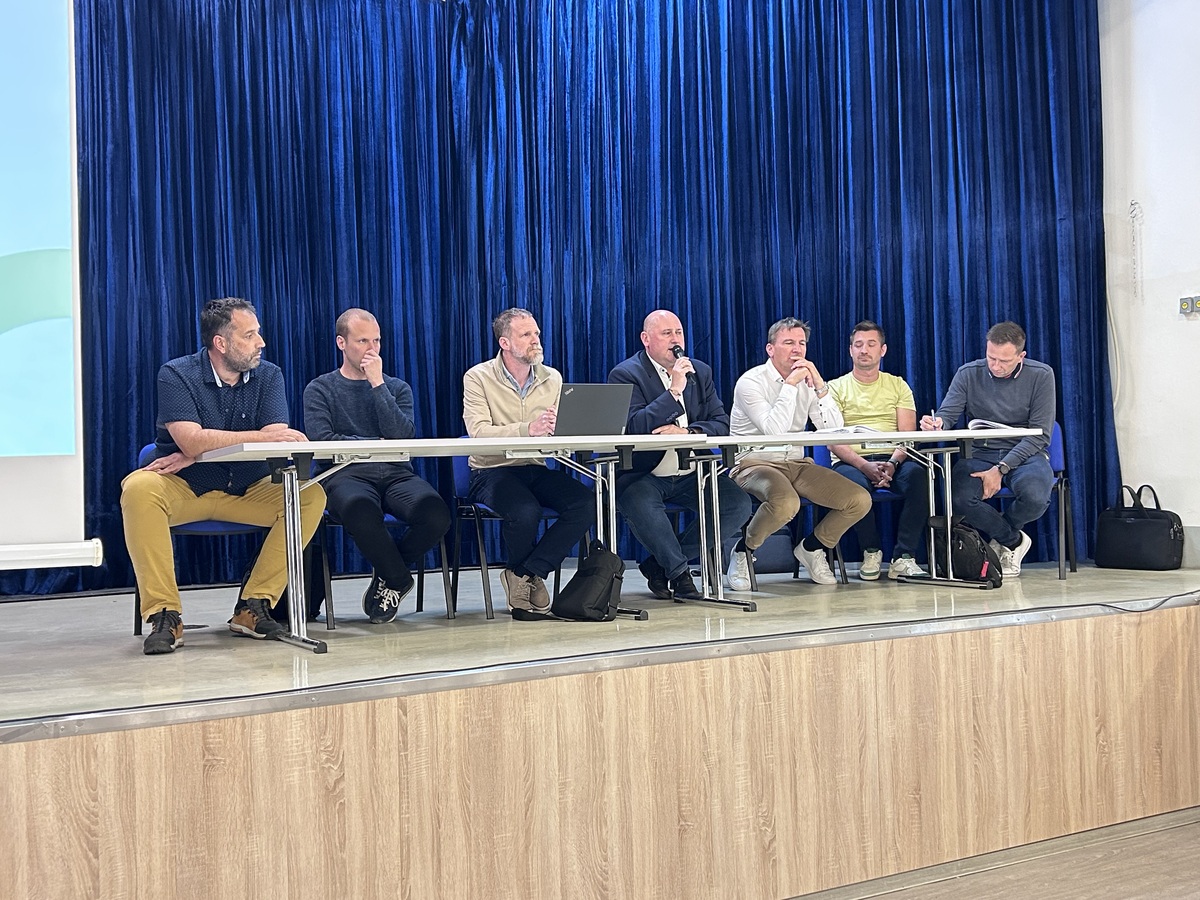Sestanek krajanov z investitorji, projektanti in izvajalci tretje razvojne osi